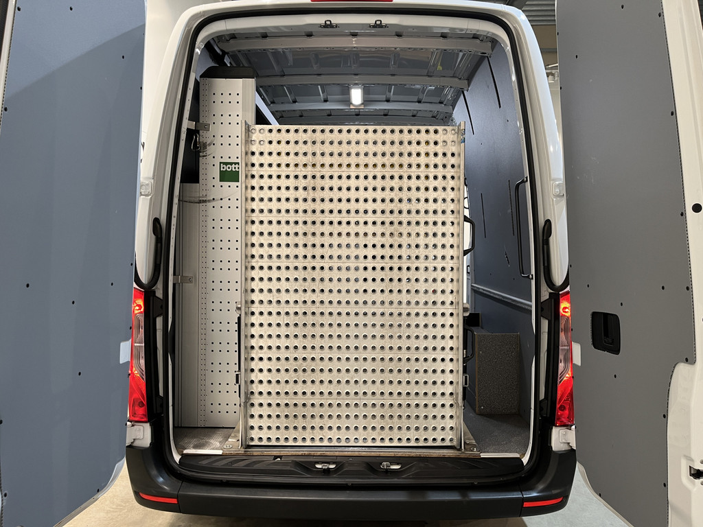 Mercedes-Benz Sprinter 311 CDI L2H2 RWD / Euro 6 / Servicebus / Bott inrichting / 220V / Airco / Oprijplaat / Compressor / CarPlay / Camera 19