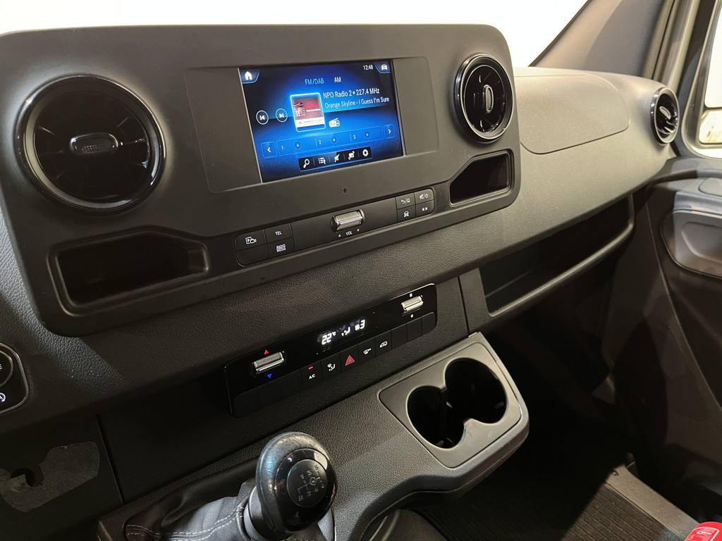Mercedes-Benz Sprinter 311 CDI L2H2 RWD / Euro 6 / Servicebus / Bott inrichting / 220V / Airco / Oprijplaat / Compressor / CarPlay / Camera 7