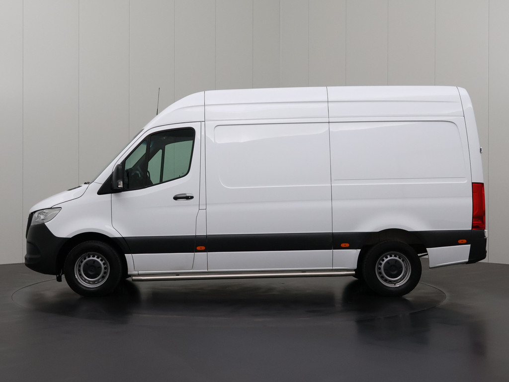 Mercedes-Benz Sprinter 311CDI L2H2 Werkplaats | Oprijplaat | Multimedia | Camera | Airco 12