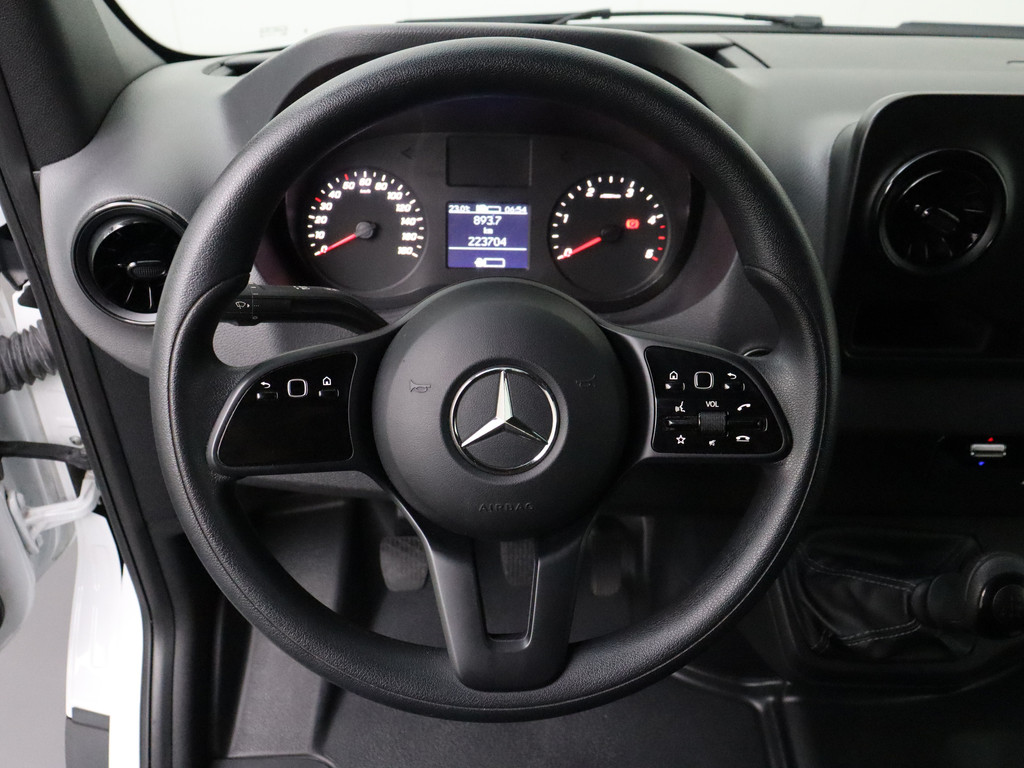 Mercedes-Benz Sprinter 311CDI L2H2 Werkplaatsinrichting | Oprijplaat | Airco | Camera | Mbux Multimedia 15