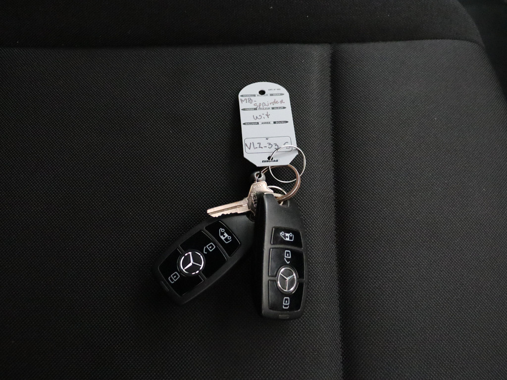 Mercedes-Benz Sprinter 311CDI L2H2 Werkplaatsinrichting | Oprijplaat | Airco | Camera | Mbux Multimedia 8