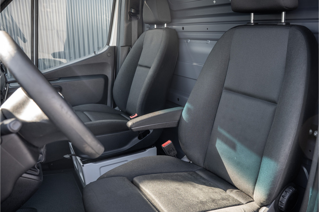 Mercedes-Benz Sprinter 311 CDI RWD L2H2 | Volledig Ingericht | Mbux | Camera | Carplay | Climatronic 16