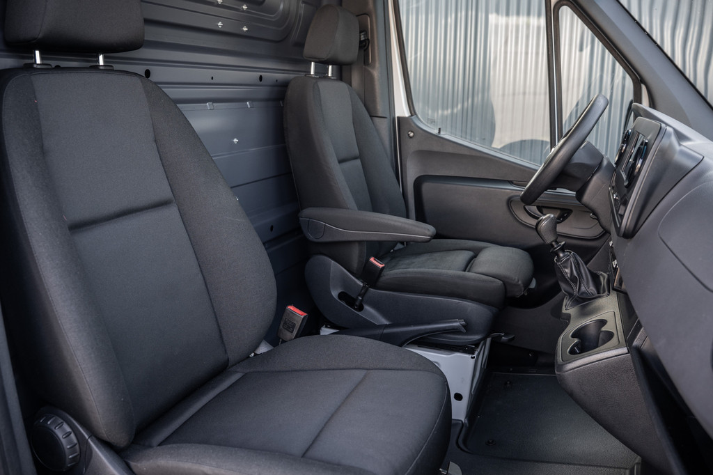 Mercedes-Benz Sprinter 311 CDI RWD L2H2 | Volledig Ingericht | Mbux | Camera | Carplay | Climatronic 17