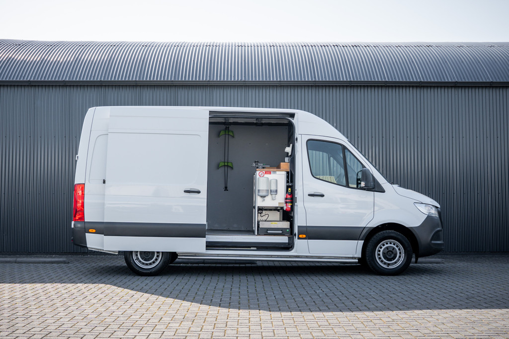 Mercedes-Benz Sprinter 311 CDI RWD L2H2 | Volledig Ingericht | Mbux | Camera | Carplay | Climatronic 7