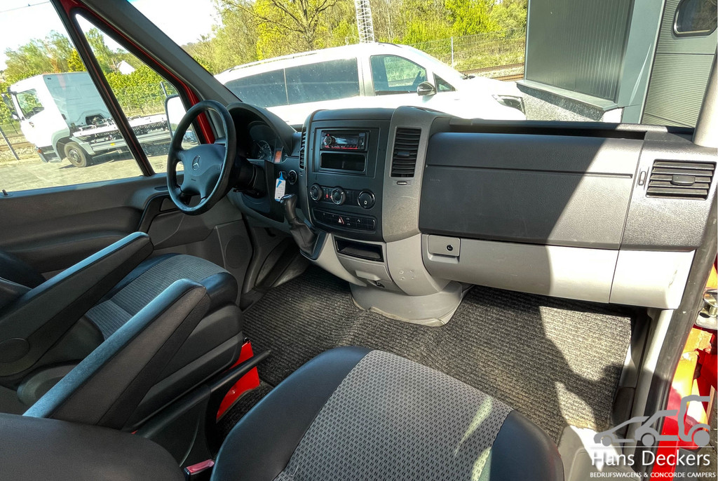 Mercedes-Benz Sprinter 311 L2 H2 Automaat Marge 9Persoons Trekhaak Airco 12