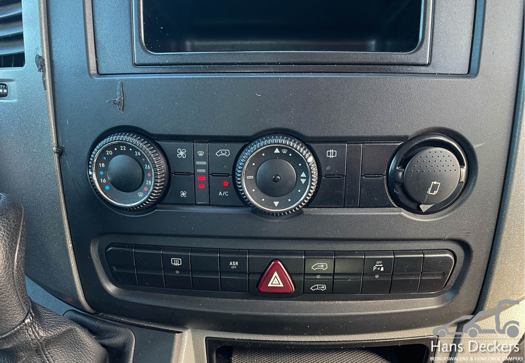 Mercedes-Benz Sprinter 311 L2 H2 Automaat Marge 9Persoons Trekhaak Airco 14