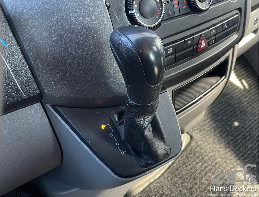 Mercedes-Benz Sprinter 311 L2 H2 Automaat Marge 9Persoons Trekhaak Airco 16