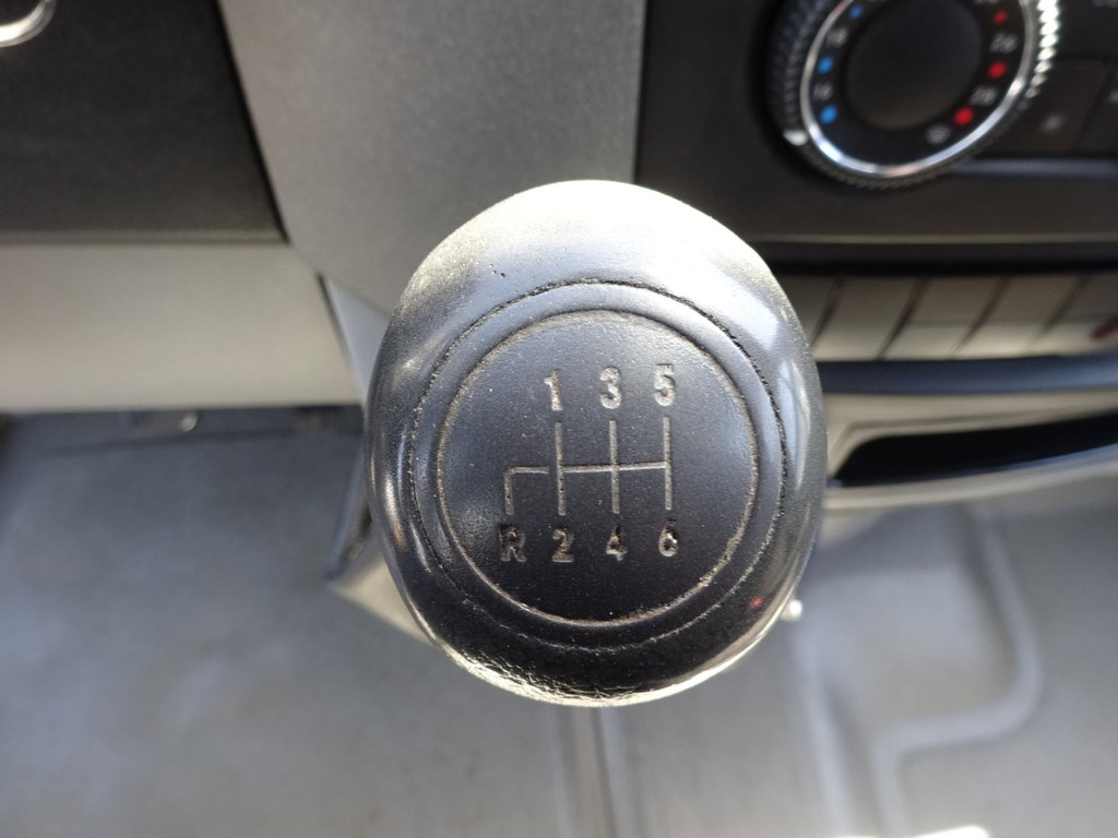 Mercedes-Benz Sprinter 314 2.2 CDI L2H1 EURO 6 MARGE AUTO 3 zitplaatsen. 17