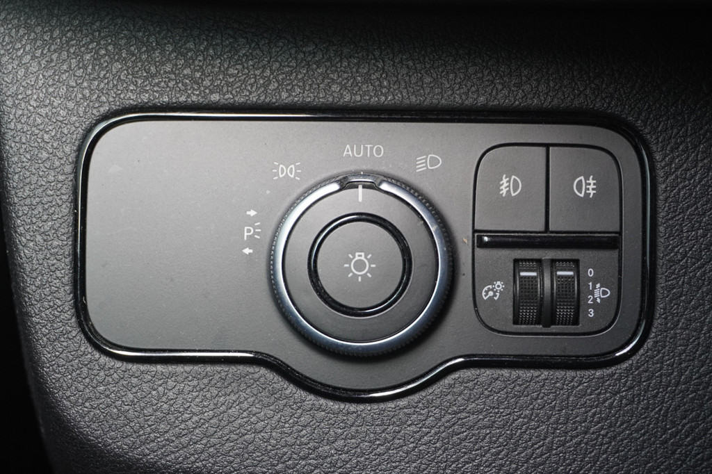 Mercedes-Benz Sprinter 314 2.2 CDI L2H2 Automaat EURO 6 - A/C climate - Navi - Cruise - € 19.900,- Excl. 19