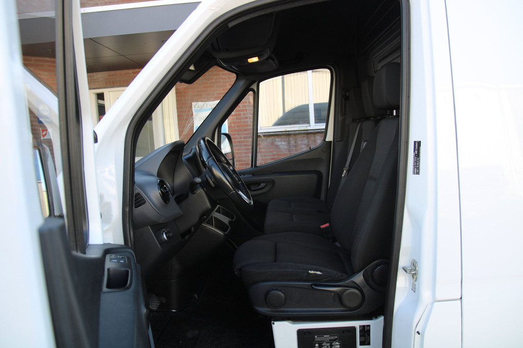 Mercedes-Benz Sprinter 314 2.2 CDI L3H2 143PK automaat / Multi stuur / Camera / 3 zits 3