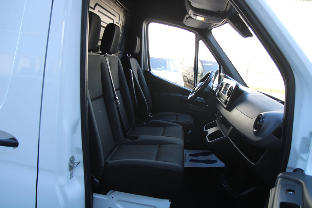 Mercedes-Benz Sprinter 314 2.2 CDI L3H2 143PK automaat / Multi stuur / Camera / 3 zits 4