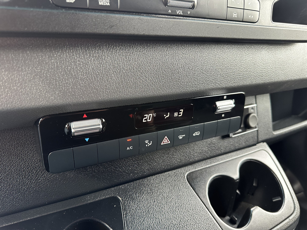Mercedes-Benz Sprinter 314 CDI 143 PK AUTOMAAT / L1H2 / 1e EIGENAAR / CAMERA / GEVEERDE STOEL / BLIND SPOT / CRUISE / AIRCO 17