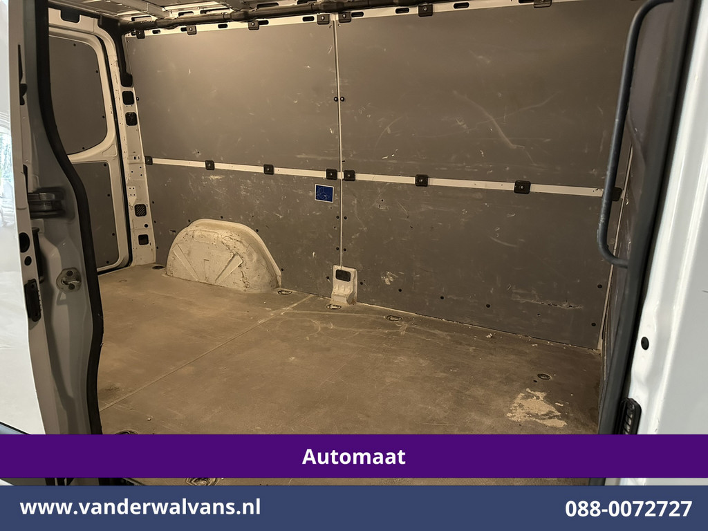 Mercedes-Benz Sprinter 314 CDI 143pk 9G-Tronic Automaat L2H1 Euro6 Airco | Camera | Navigatie | Apple Carplay | Android Auto Leder, Trekhaak, Parkeersensoren, Bijrijdersbank 13