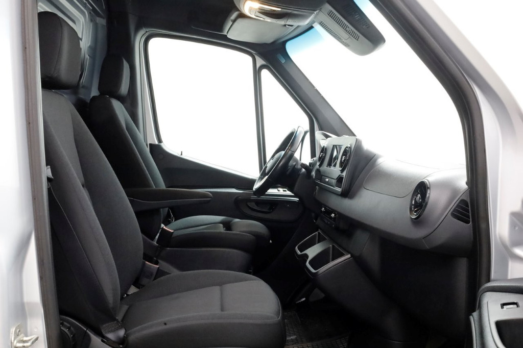 Mercedes-Benz Sprinter 314 CDI 143pk 9G Automaat L1H1 LED/ACC/Camera/Inrichting 10-2020 3