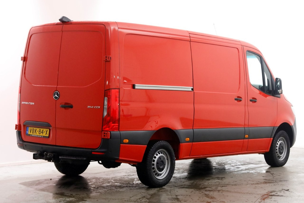 Mercedes-Benz Sprinter 314 CDI 143pk E6 RWD L2H1 Navi/Camera/Trekhaak 3500kg 08-2019 2