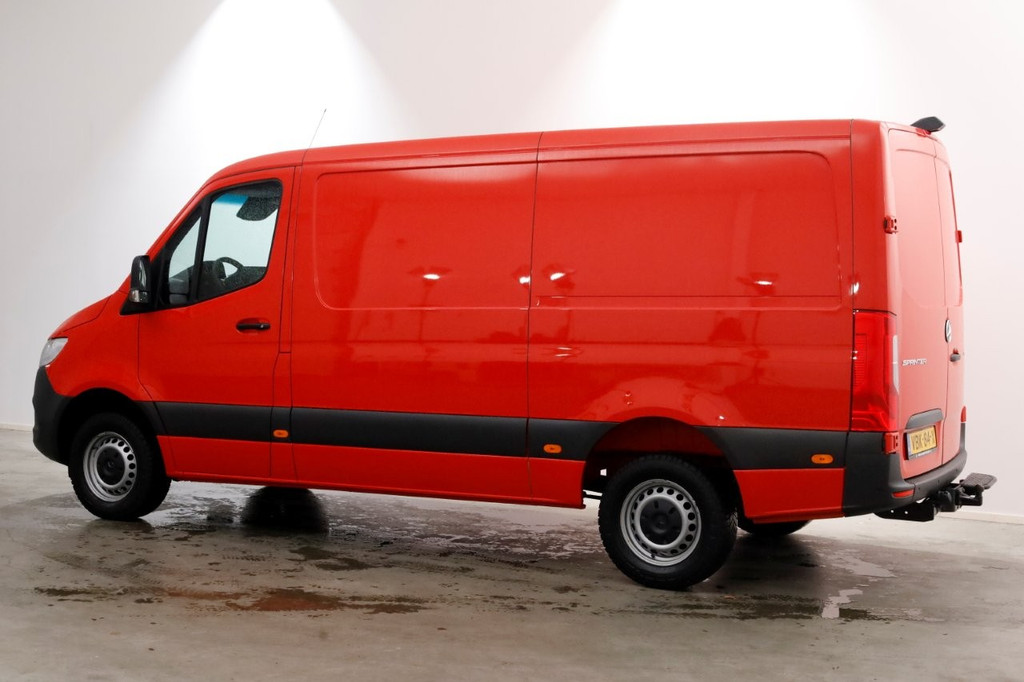 Mercedes-Benz Sprinter 314 CDI 143pk E6 RWD L2H1 Navi/Camera/Trekhaak 3500kg 08-2019 9