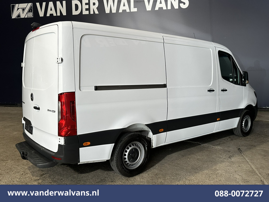 Mercedes-Benz Sprinter 314 CDI 143pk L2H1 Euro6 Airco | Camera | Apple Carplay | Trekhaak | Chauffeursstoel Android Auto, Bijrijdersbank 10