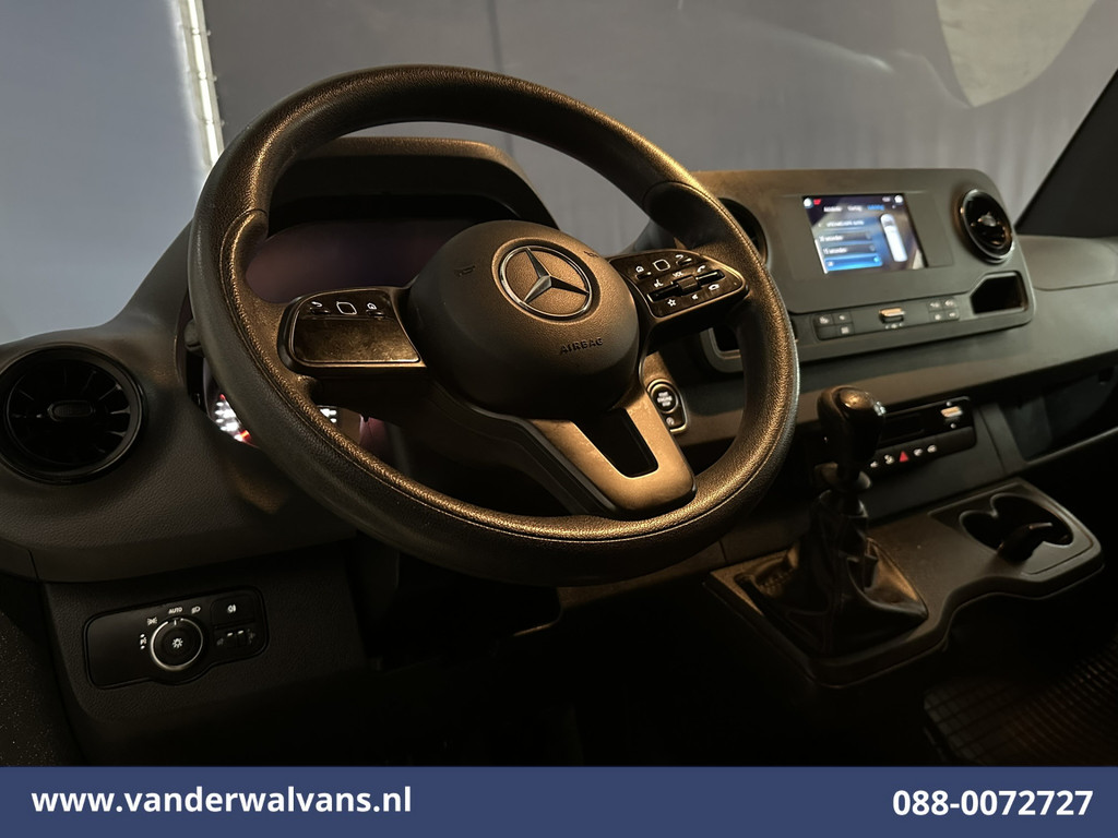 Mercedes-Benz Sprinter 314 CDI 143pk L2H1 Euro6 Airco | Camera | Apple Carplay | Trekhaak | Chauffeursstoel Android Auto, Bijrijdersbank 14