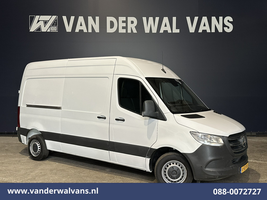 Mercedes-Benz Sprinter 314 CDI 143pk L2H2 Euro6 Airco | Camera | Apple Carplay | Android Auto Parkeersensoren, Bijrijdersbank