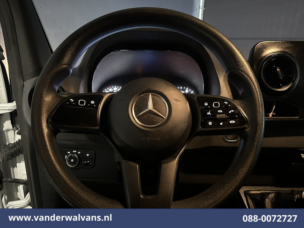Mercedes-Benz Sprinter 314 CDI 143pk L2H2 Euro6 Airco | Camera | Apple Carplay | Android Auto Parkeersensoren, Bijrijdersbank 15