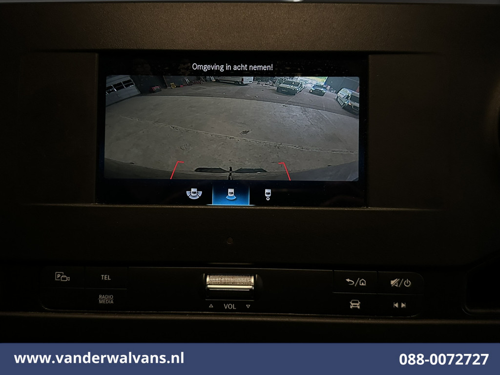 Mercedes-Benz Sprinter 314 CDI 143pk L2H2 Euro6 Airco | Camera | Apple Carplay | Trekhaak | Cruisecontrol Android Auto, Stoelverwarming, 270 Graden Achterdeuren, Parkeersensoren, Bijrijdersbank 2