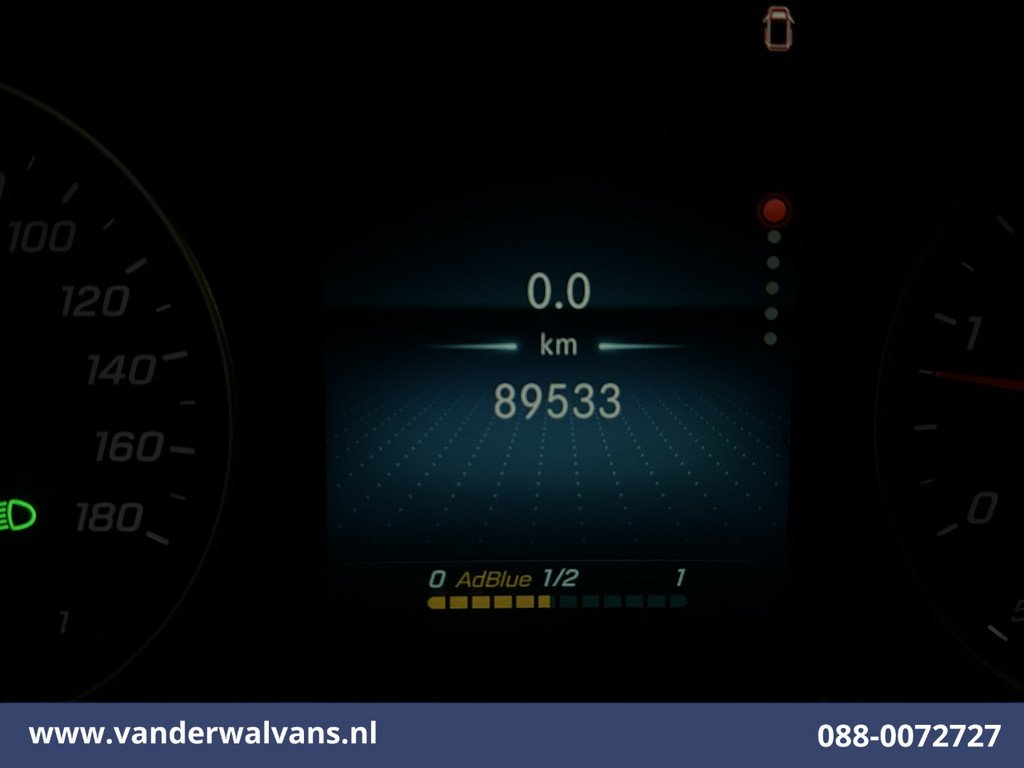 Mercedes-Benz Sprinter 314 CDI 143pk L2H2 Euro6 Airco | Camera | Apple Carplay | Trekhaak | Cruisecontrol Android Auto, Stoelverwarming, 270 Graden Achterdeuren, Parkeersensoren, Bijrijdersbank 20