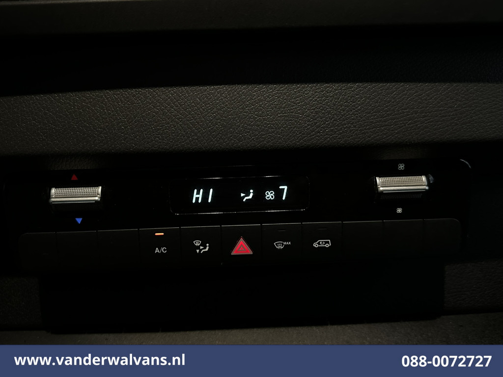 Mercedes-Benz Sprinter 314 CDI 143pk L2H2 Euro6 Airco | Camera | Apple Carplay | Trekhaak | Cruisecontrol Android Auto, Stoelverwarming, 270 Graden Achterdeuren, Parkeersensoren, Bijrijdersbank 7