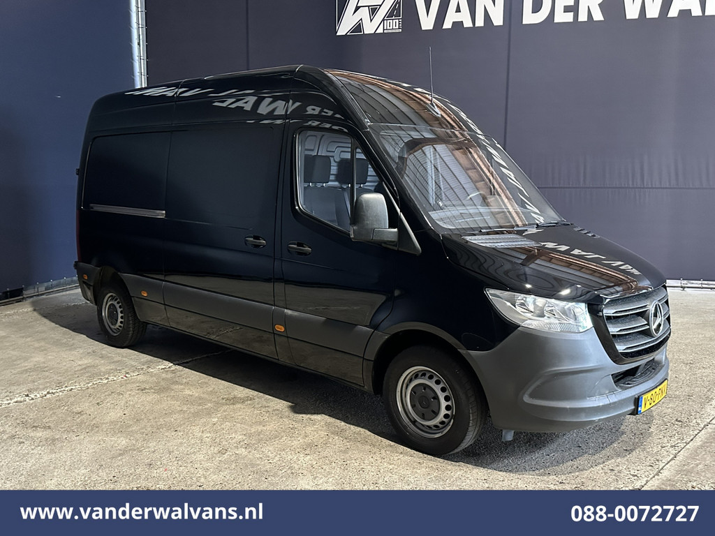 Mercedes-Benz Sprinter 314 CDI 143pk L2H2 Euro6 Airco | Camera | Apple Carplay | Trekhaak | Cruisecontrol Android Auto, Stoelverwarming, 270 Graden Achterdeuren, Parkeersensoren, Bijrijdersbank 8