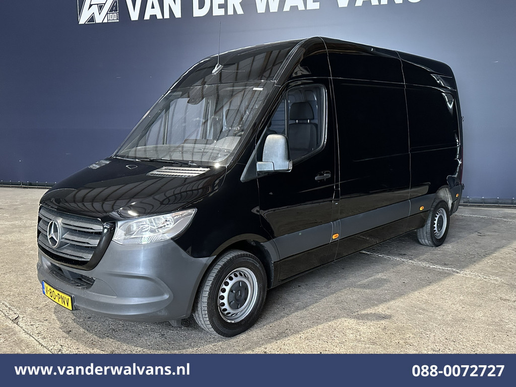 Mercedes-Benz Sprinter 314 CDI 143pk L2H2 Euro6 Airco | Camera | Apple Carplay | Trekhaak | Cruisecontrol Android Auto, Stoelverwarming, 270 Graden Achterdeuren, Parkeersensoren, Bijrijdersbank 9