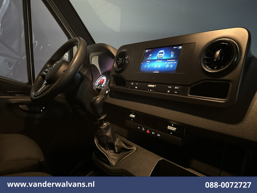 Mercedes-Benz Sprinter 314 CDI 143pk L3H2 Euro6 Airco | Camera | Apple Carplay | Android Auto | Cruisecontrol | Parkeersensoren Bijrijdersbank 14