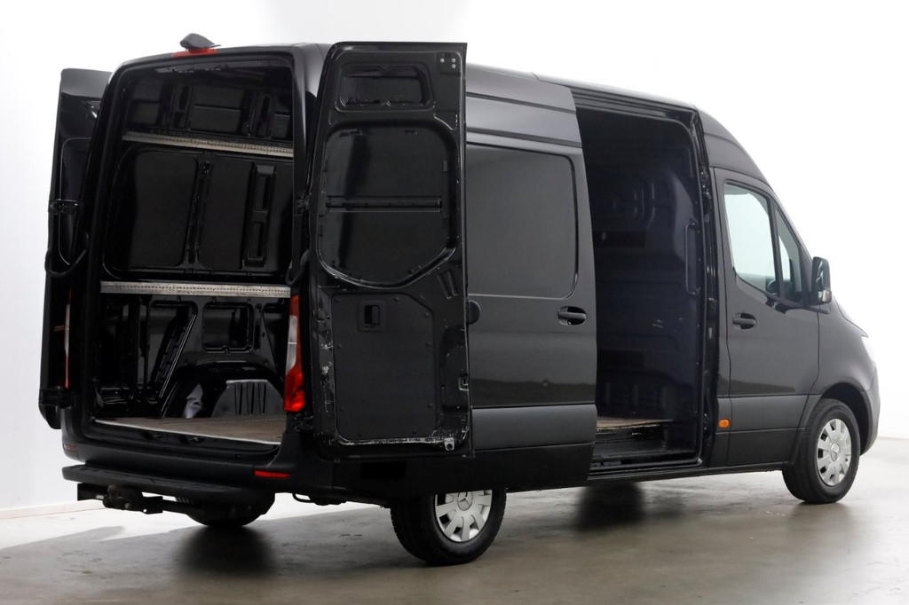 Mercedes-Benz Sprinter 314 CDI 143pk RWD L2H2 Navi/Camera/Trekhaak 3500kg 02-2020 12