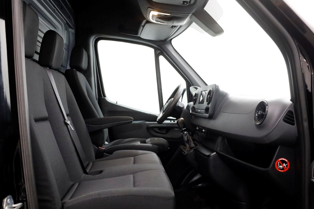 Mercedes-Benz Sprinter 314 CDI 143pk RWD L2H2 Navi/Camera/Trekhaak 3500kg 02-2020 3