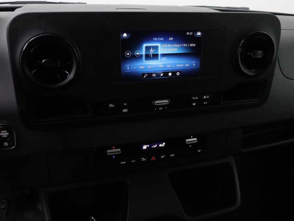 Mercedes-Benz Sprinter 314CDI 7G-Tronic Automaat L2H2 | Touchscreen | Camera | Airco | Cruise | 3-Persoons | Betimmering 18