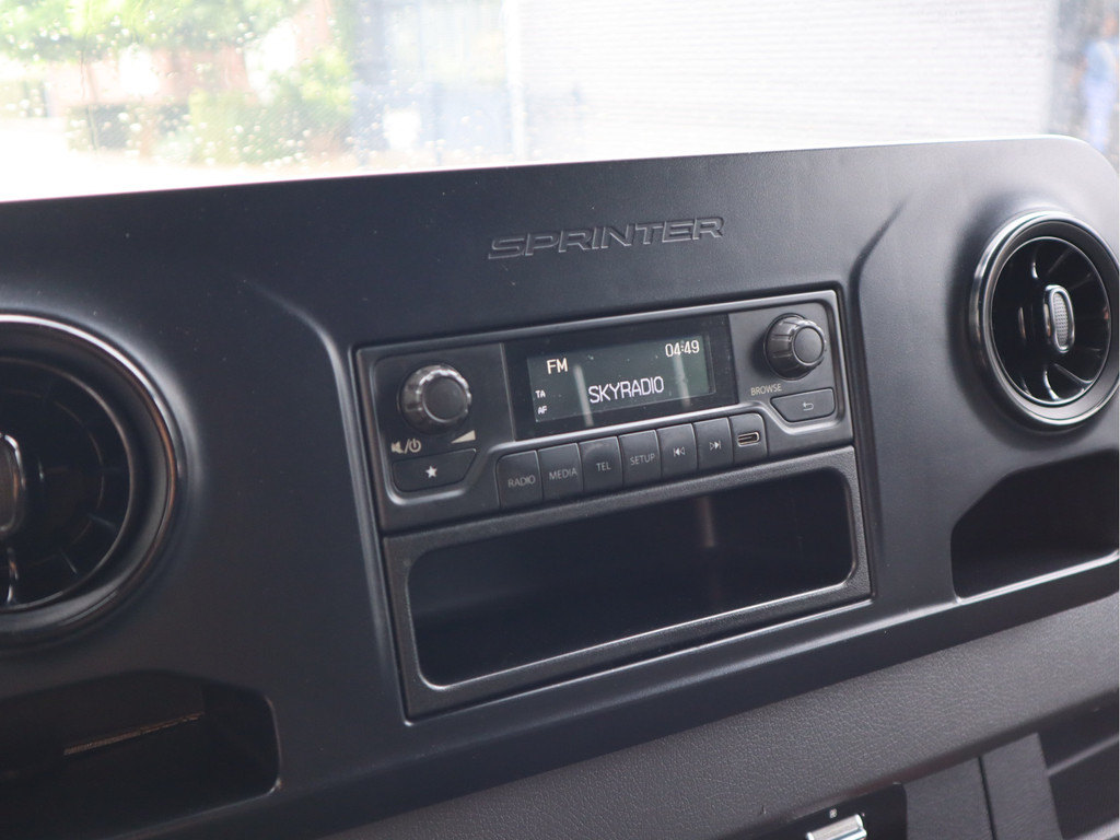 Mercedes-Benz Sprinter 314 CDI Euro 6 L2H2 Imperiaal - Trekhaak - Cruise 15