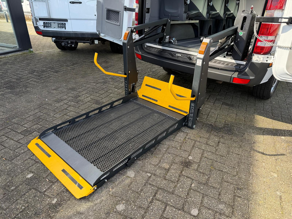 Mercedes-Benz Sprinter 314 CDI L2H2 E6 Rolstoelbus | 9 Personenbus | Invalide Lift 7