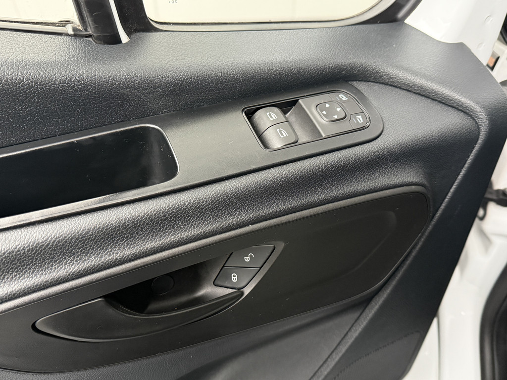 Mercedes-Benz Sprinter 314CDi L2H2 | Navigatie | Camera | Airco | 3-Persoons | Trekhaak 8