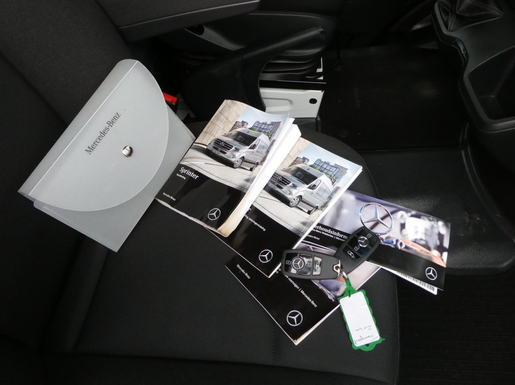 Mercedes-Benz Sprinter 314cdi L2H1 met Airco, Navigatie, Cruisecontrol. 17