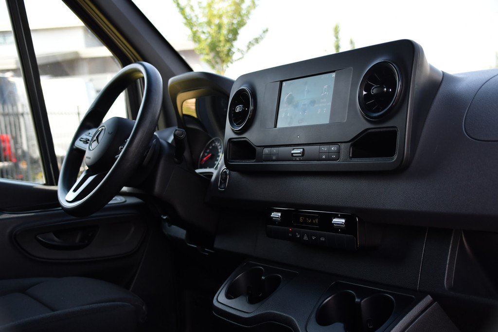 Mercedes-Benz Sprinter 315 1.9 CDI L2H1 RWD PB Edition Camera, Cruise, Carplay, 150pk, Sensoren, Automaat, LED, Multimedia, Airco, Uniek! 19