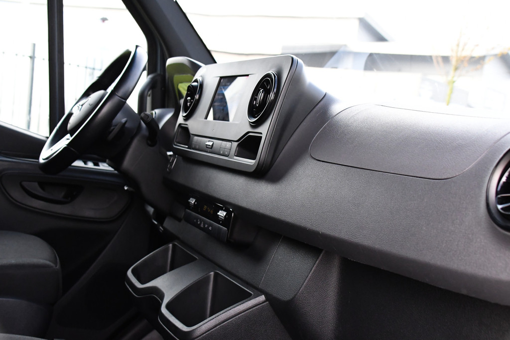 Mercedes-Benz Sprinter 315 1.9 CDI L2H2 FWD AMG Edition Adaptieve Cruise, 360 Camera, LED, Carplay, NAVI, Sensoren, Automaat, 150pk, Uniek! 15