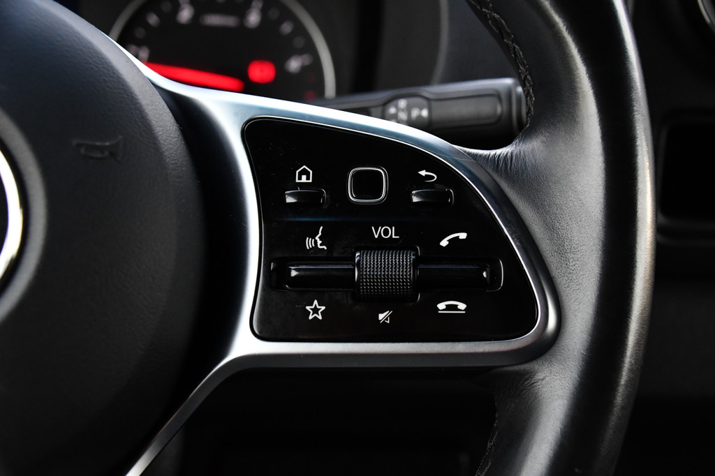 Mercedes-Benz Sprinter 315 1.9 CDI L2H2 FWD AMG Edition Adaptieve Cruise, 360 Camera, LED, Carplay, NAVI, Sensoren, Automaat, 150pk, Uniek! 17