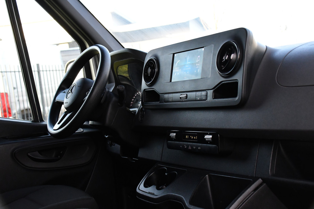 Mercedes-Benz Sprinter 315 1.9 CDI L2H2 RWD PB Edition Camera, Carplay, Dodehoek, 150pk, Automaat, Multimedia, Sensoren, Uniek! 14