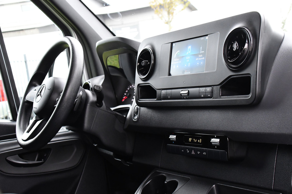 Mercedes-Benz Sprinter 315 1.9 CDI L2H2 RWD PB Edition Camera, Carplay, Dodehoek, 150pk, Automaat, Multimedia, Sensoren, Uniek! 16