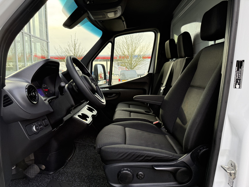 Mercedes-Benz Sprinter 315 1.9 CDI RWD Bakwagen met laadklep | NL-auto | 1e Eig | Camera | Carplay | Cruisec. 10