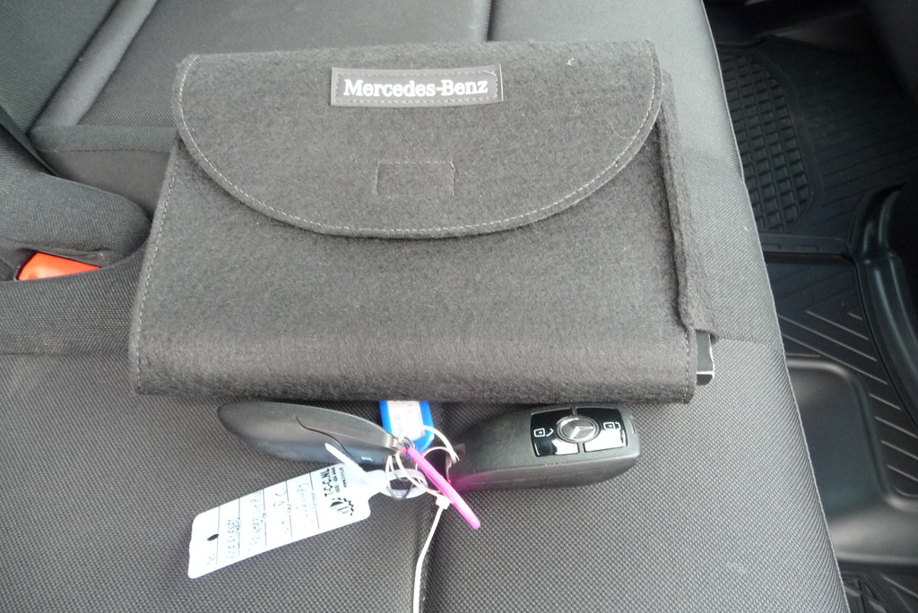 Mercedes-Benz Sprinter 315 1.9 CDI RWD DC trekhaak3.5 t , 7 zits 366 WB laadbak 2.70 m 13