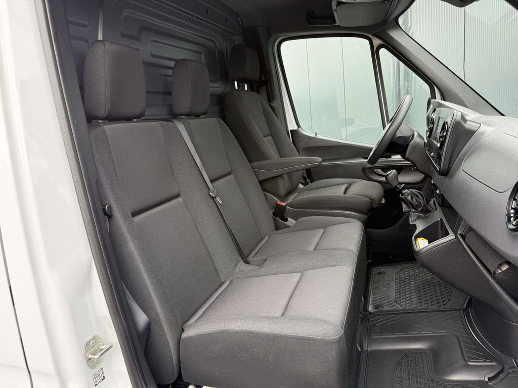 Mercedes-Benz Sprinter 315 CDI 150 PK / L3H2 / 360 CAMERA / AIRCO / CRUISE / NAVI / 3-ZITS / CARPLAY / GEVEERDE STOEL 8