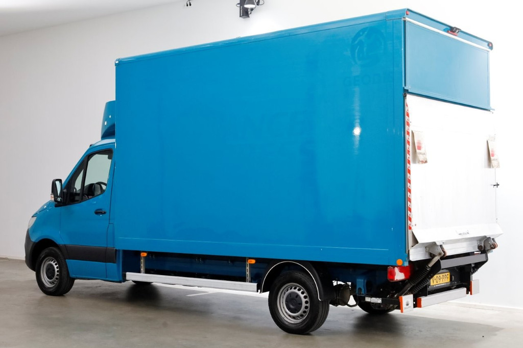 Mercedes-Benz Sprinter 315 CDI 150pk 9G Automaat Bakwagen met laadklep en zijdeur H235cm 12-2022 9