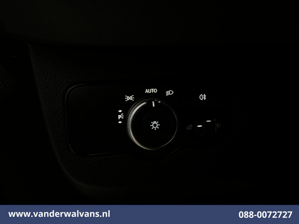 Mercedes-Benz Sprinter 315 CDI 150pk L1H1 Euro6 Airco | Camera | Navigatie | Apple Carplay | Chauffeursstoel | Tachograaf Android Auto, Trekhaak, Bijrijdersbank, Tachograaf 17