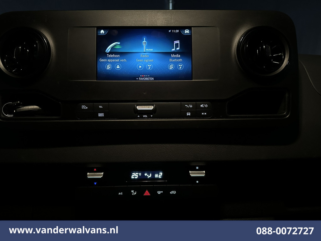 Mercedes-Benz Sprinter 315 CDI 150pk L2H1 Euro6 Airco | Camera | Apple Carplay | Chauffeursstoel Android Auto 16