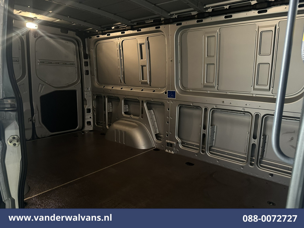 Mercedes-Benz Sprinter 315 CDI 150pk L2H1 Euro6 Airco | Camera | Apple Carplay | Chauffeursstoel | Trekhaak Android Auto 12
