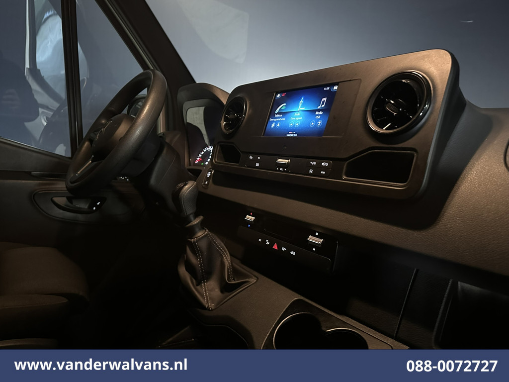 Mercedes-Benz Sprinter 315 CDI 150pk L2H1 Euro6 Airco | Camera | Apple Carplay | Chauffeursstoel | Trekhaak Android Auto 14